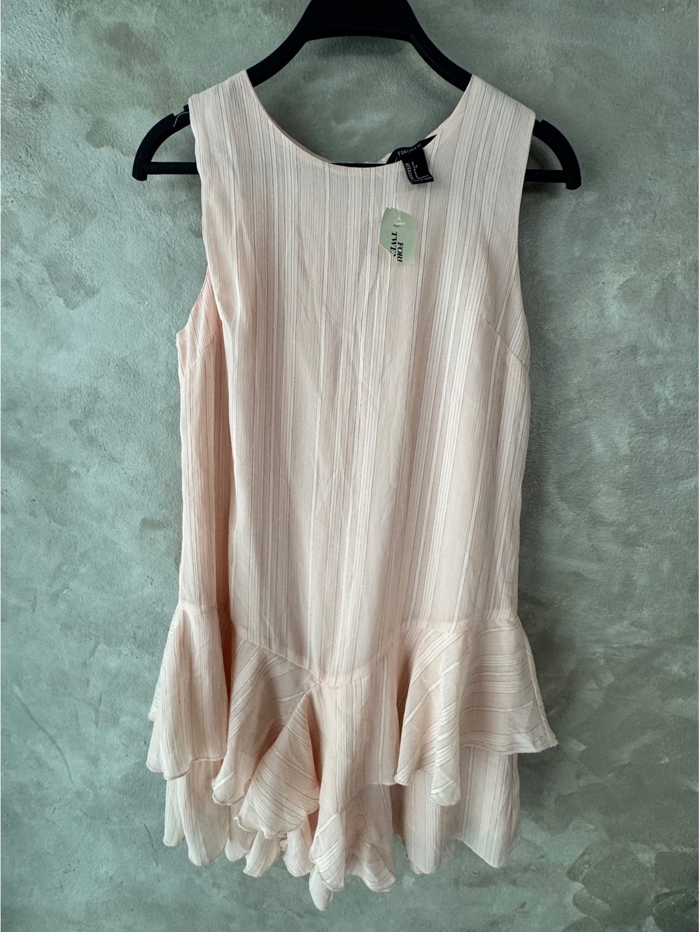 Forever 21  SMALL light pink sleeveless ruffle hem dress NWT